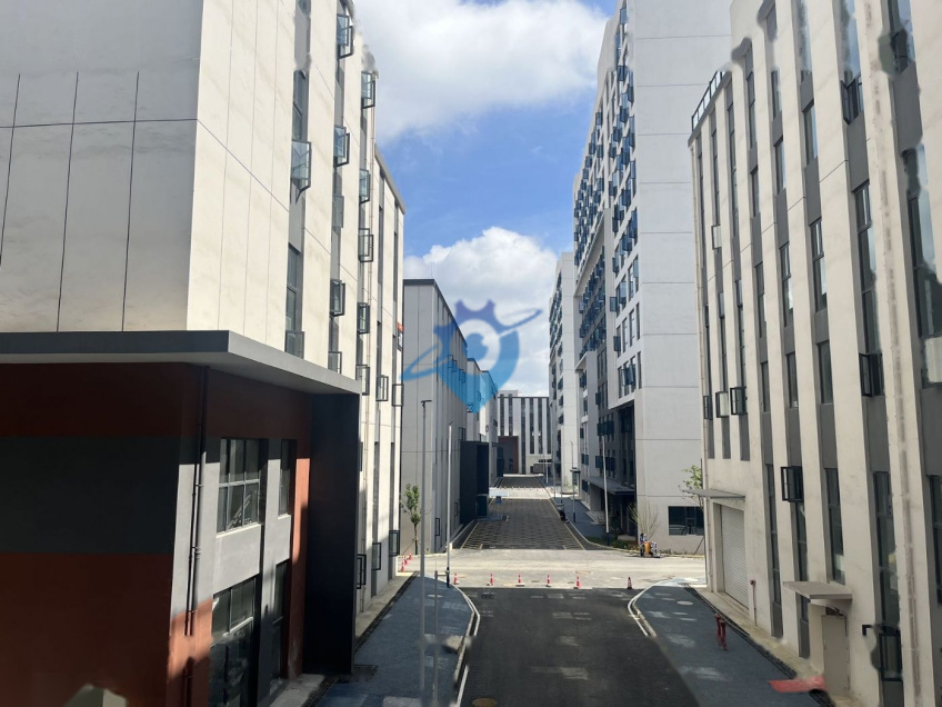 超高层高超长车间布局 空间利用 现房出租