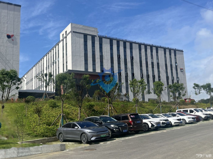 厂房出租 配有食堂 人才公寓 商务酒店 会议厅