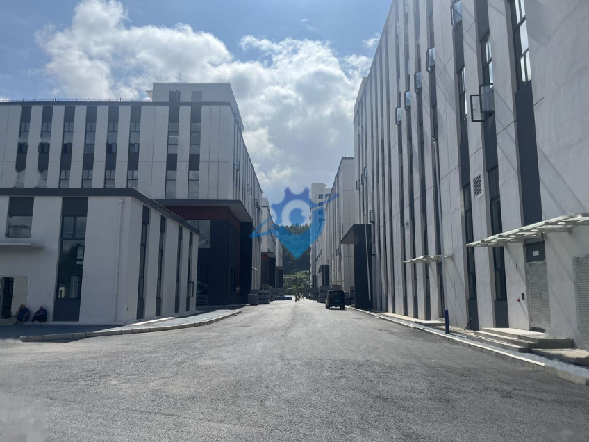 厂房出租 配有食堂 人才公寓 商务酒店 会议厅