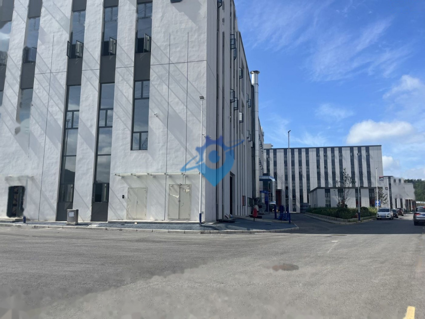 厂房出租 配有食堂 人才公寓 商务酒店 会议厅