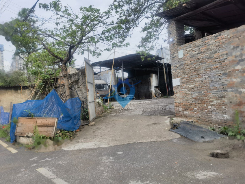 南明区甘荫塘面积1800带办公住宿厨房