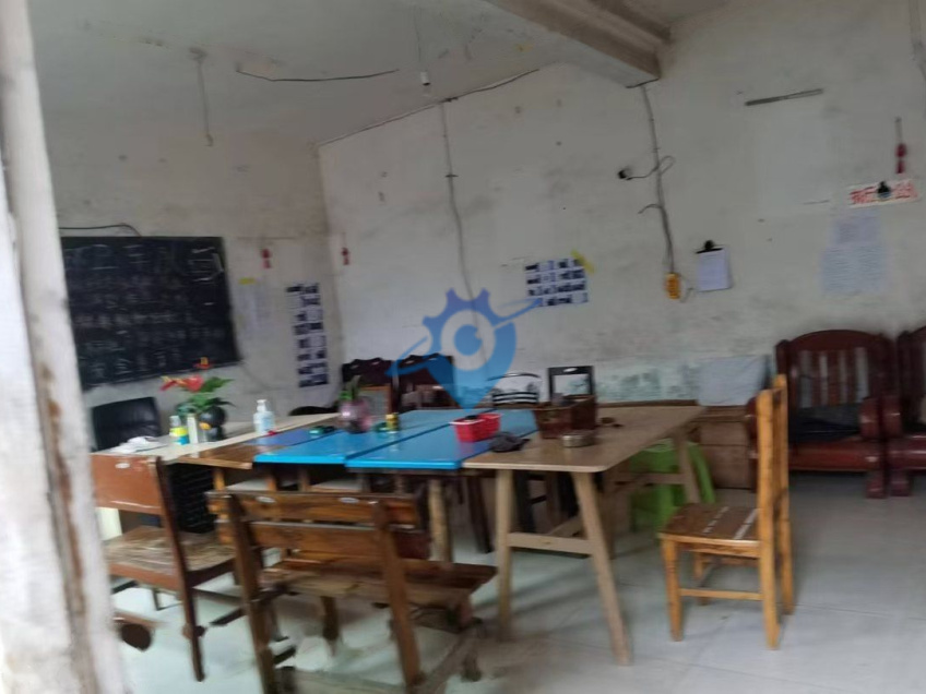 南明区甘荫塘面积1800带办公住宿厨房
