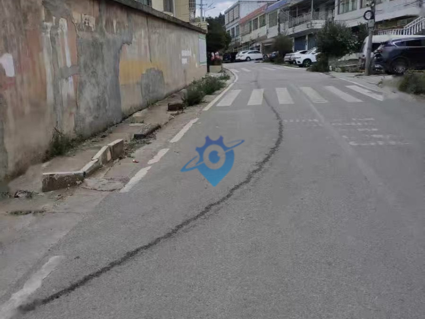 厂房带住房+仓库+场地